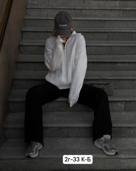 Свитер