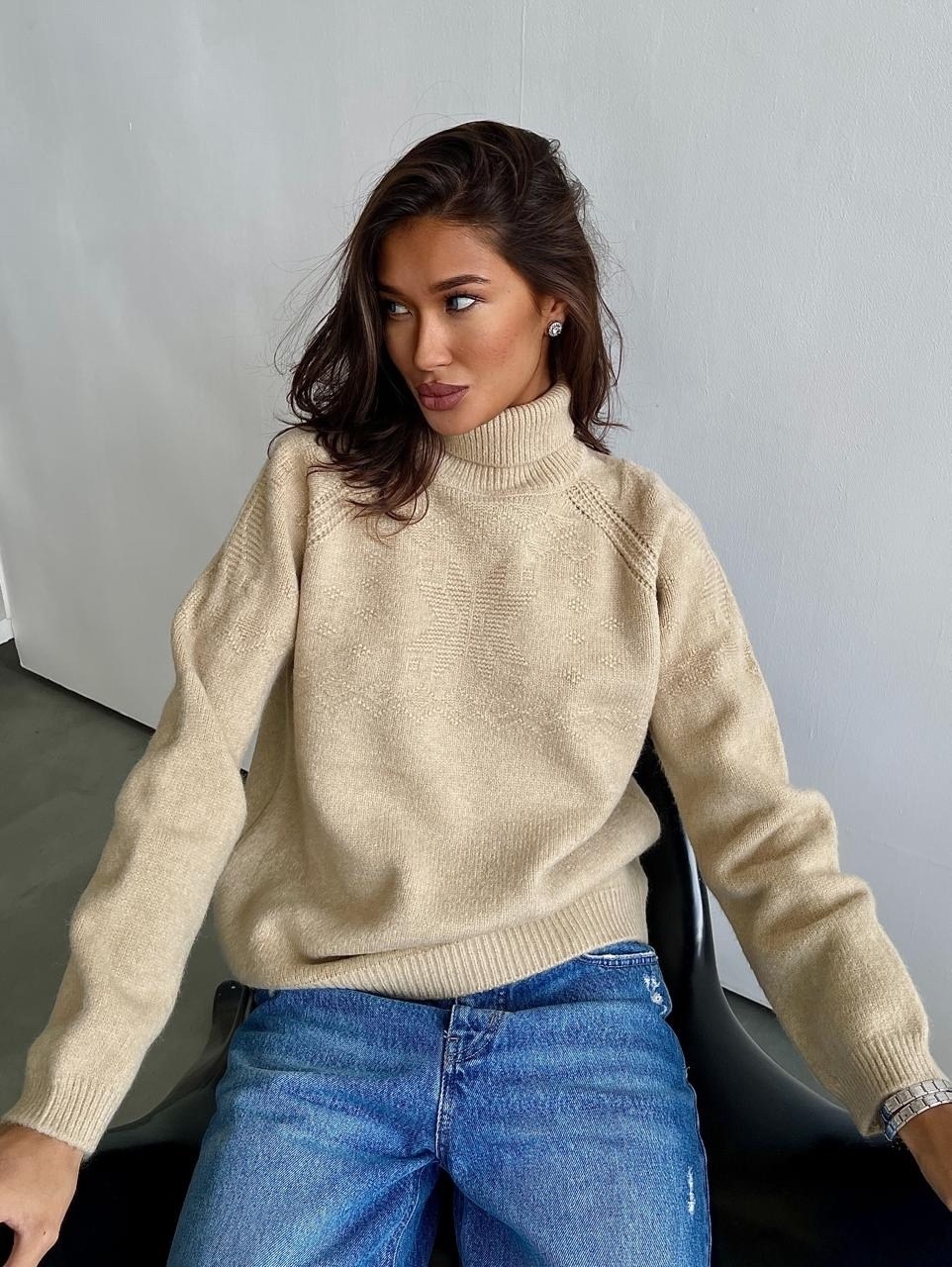 женский свитер,свитер черный,джемпер,свитер,свитер с воротником