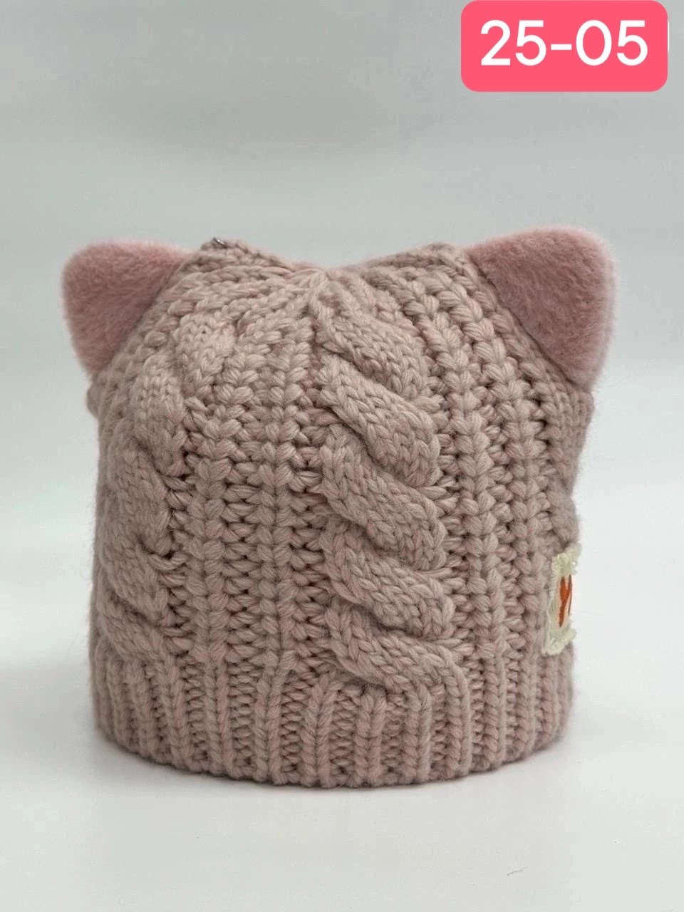 шапка зимняя модная,шапка женская вязаная,шапки зимние,шапка модная,вязаная шапка с ушками