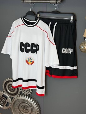 Костюм