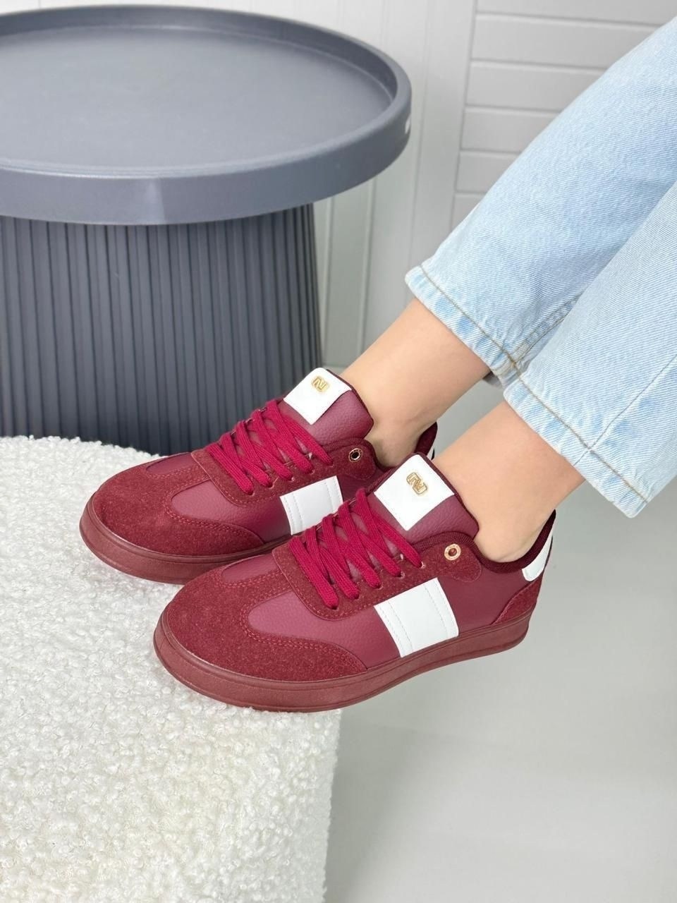 ,обуви, женская,женские кроссовки,стильные кроссовки