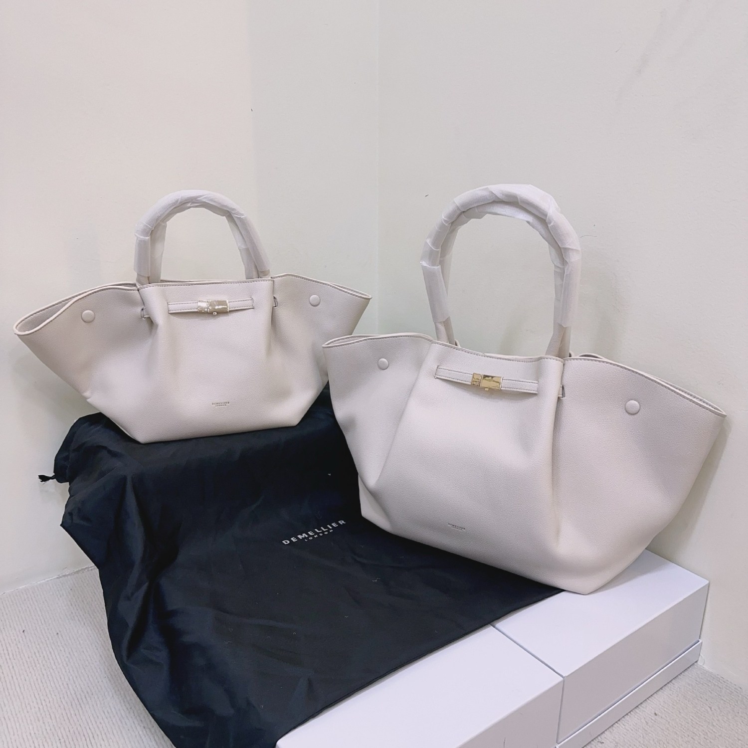 женская сумка на плечо черная,сумка женская,сумки,женская сумка на плечо,demellier сумки