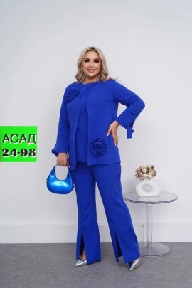 Костюм
