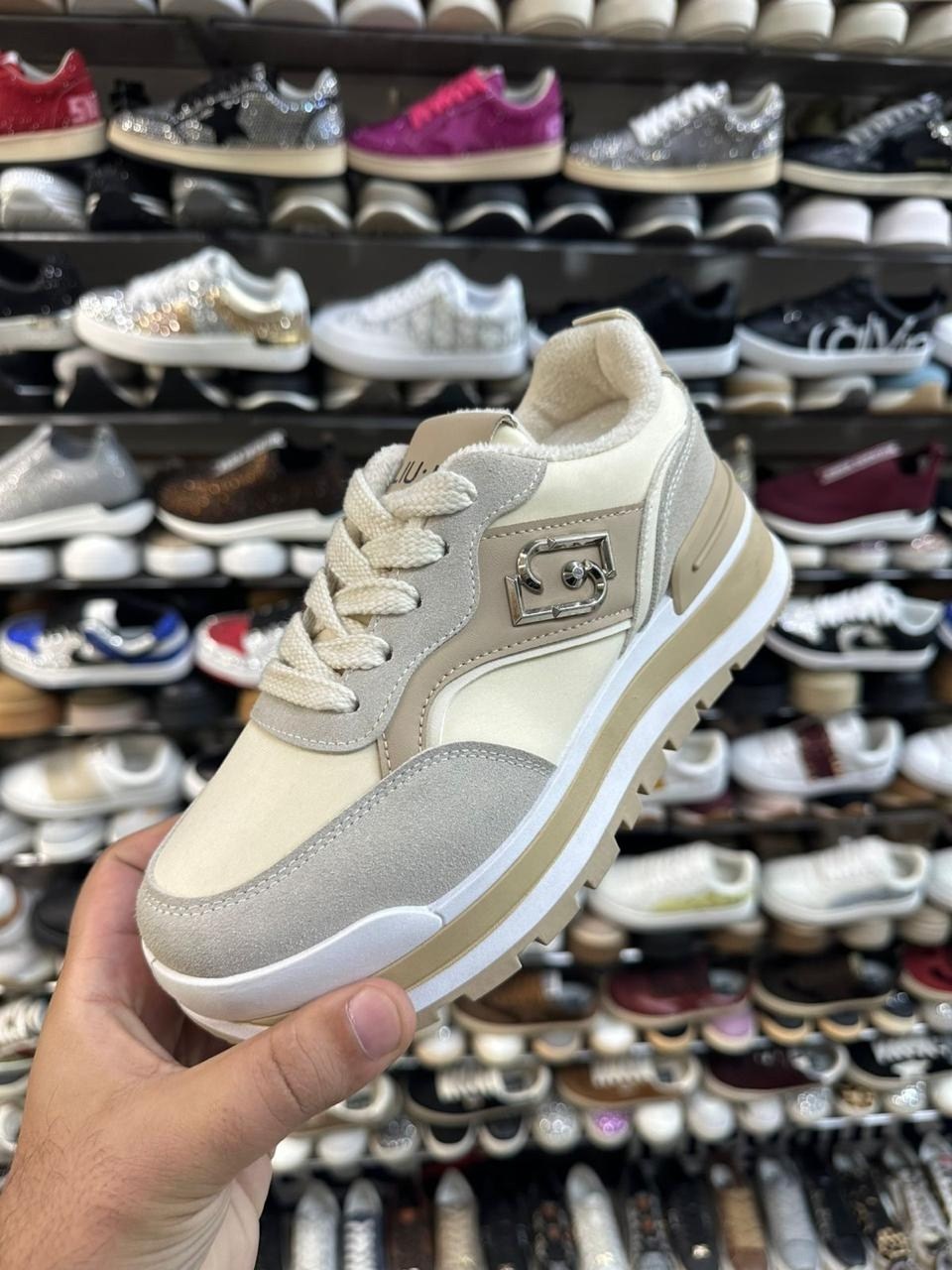 кроссовки женские liu jo,,кроссовки женскиe,кроссовки liu jo,бежевые кроссовки