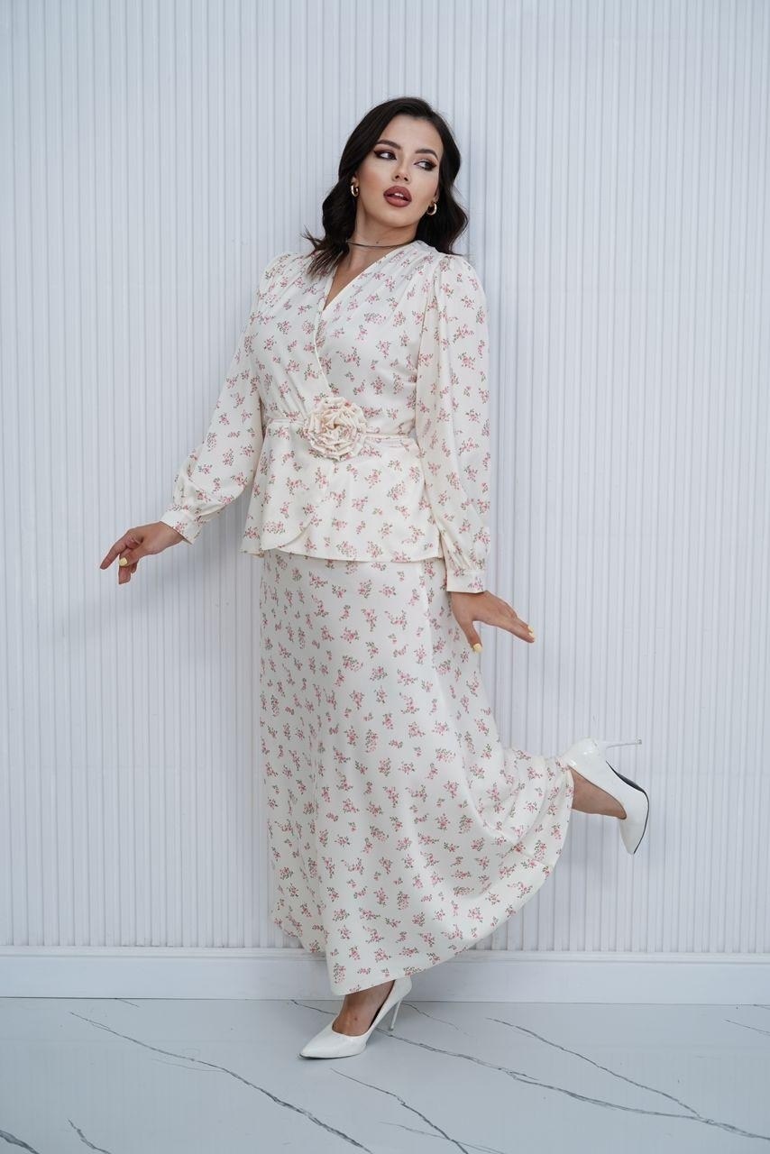 фасон блузки,костюмы брючный,женская блуза,платье нарядное,блузка нарядная