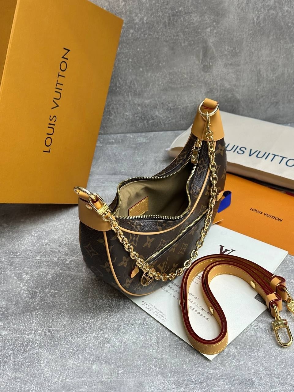 женская сумка louis vuitton,cумка louis vuitton,сумка луи виттон полумесяц,louis vuitton сумка на плечо,сумка луи виттон