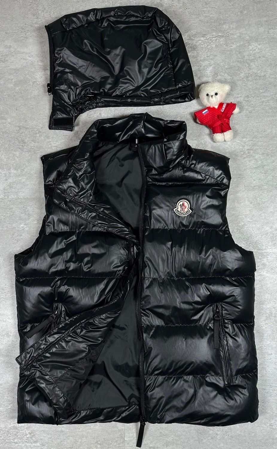 жилетка монклер оригинал,жилет монклер,жилетка moncler мужская,жилет moncler,жилетка moncler