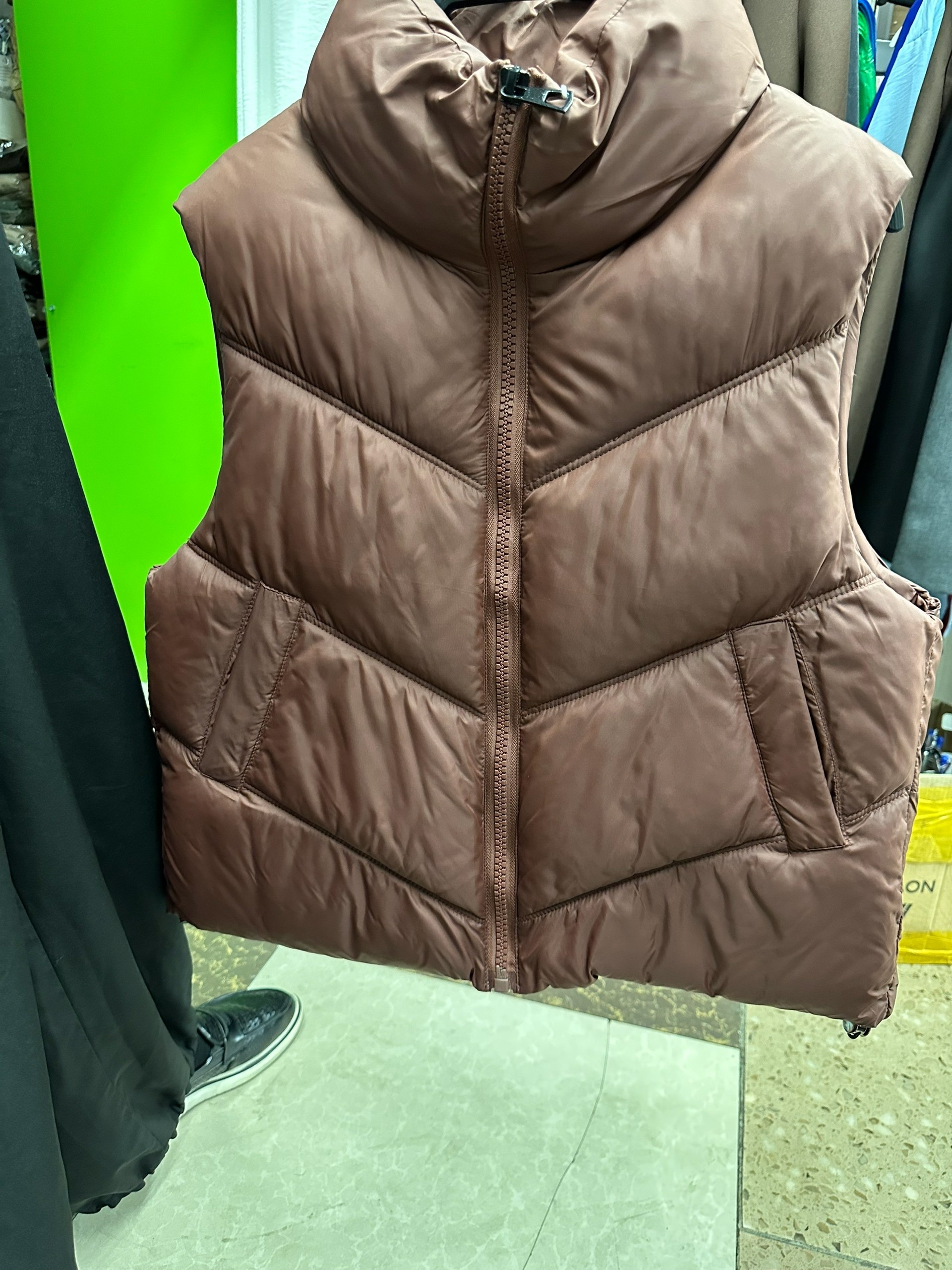 жилетка женская,теплый жилет,пуховой жилет,демисезонная жилетка,женские жилеты