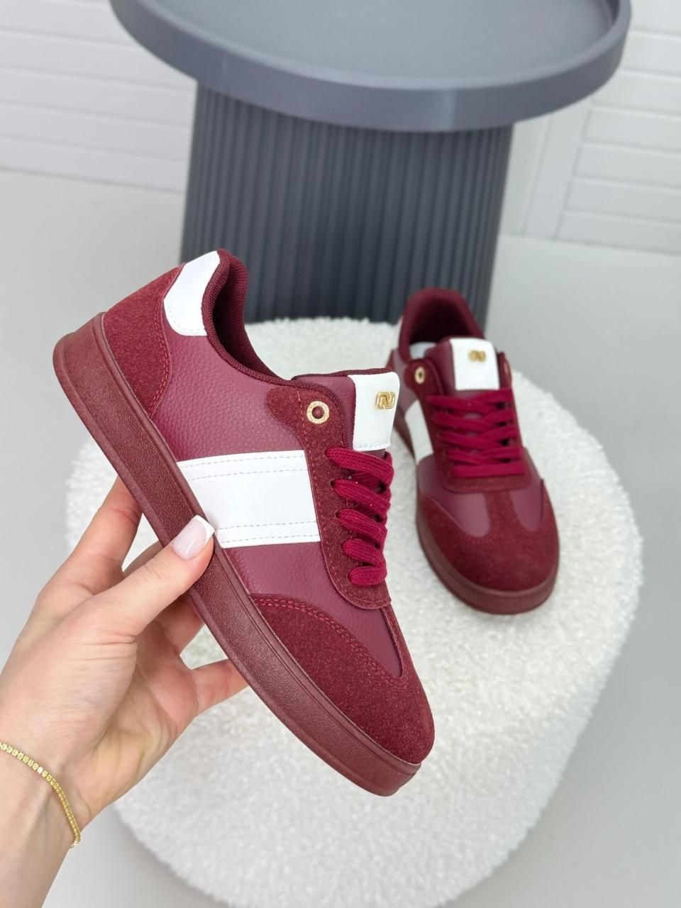 ,женские кроссовки,кроссовки для женщин,кроссовки марсала,кроссовки бордовые