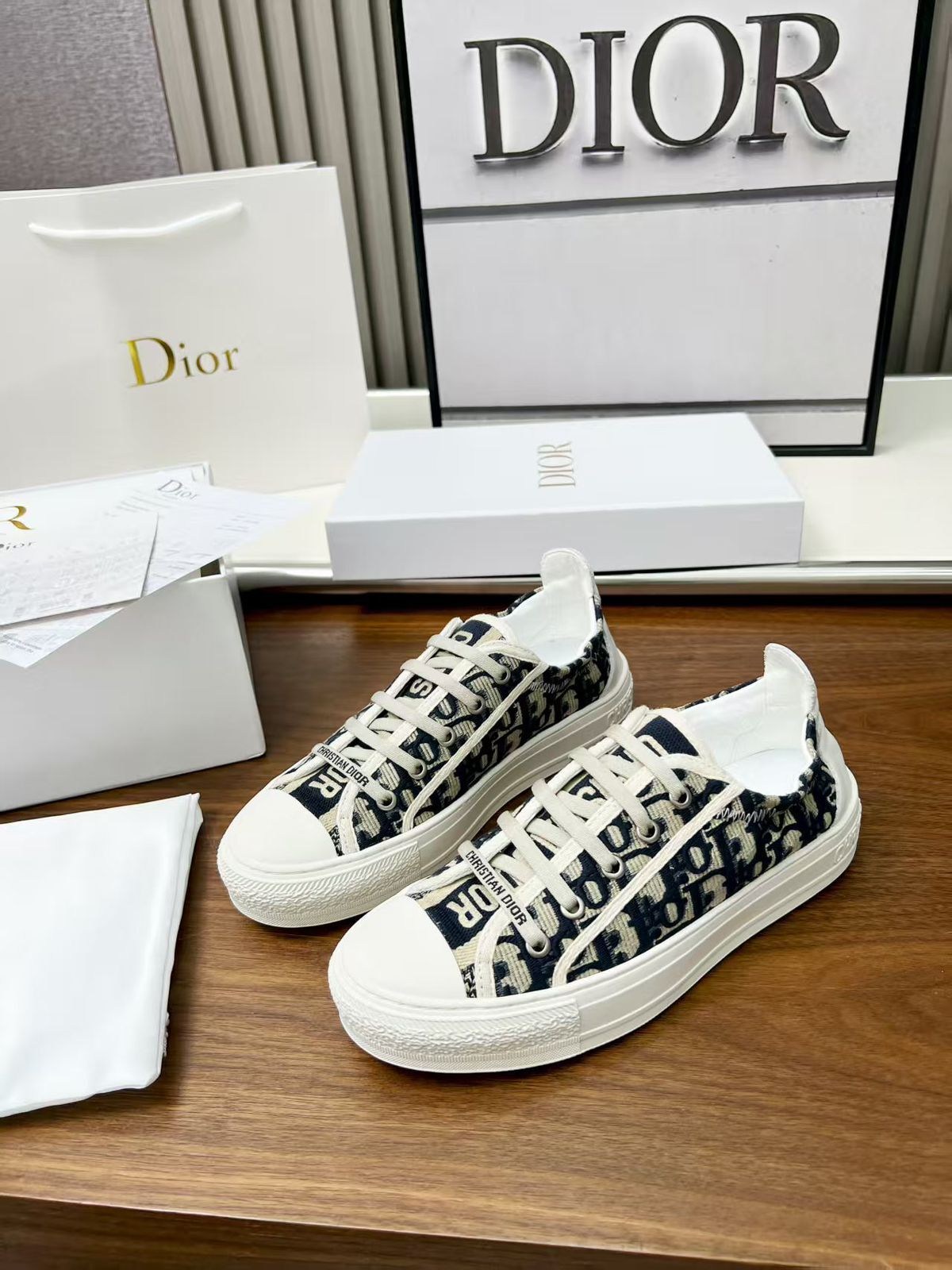 кеды dior,кеды dior женские,кеды christian dior,кроссовки dior,кеды диор