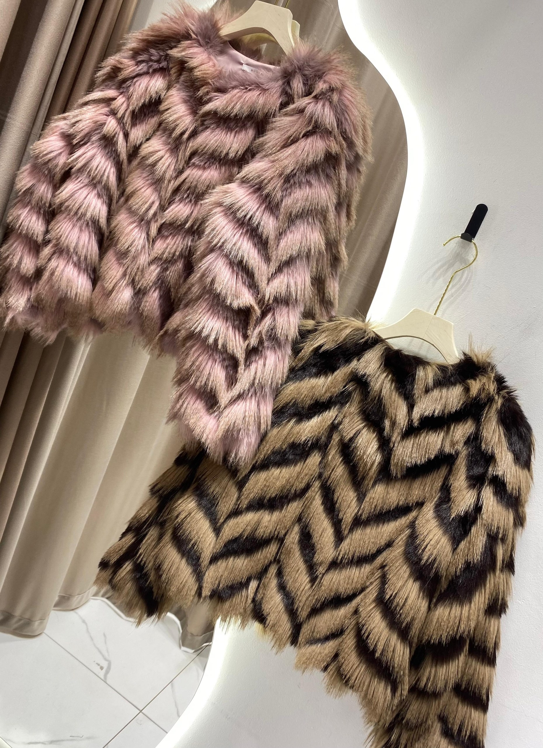 меховая куртка,шубы из натурального меха,шуба натуральная,шубка,мех енот