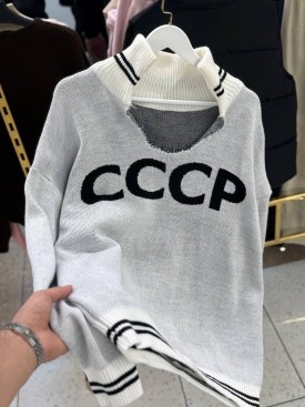 Свитер