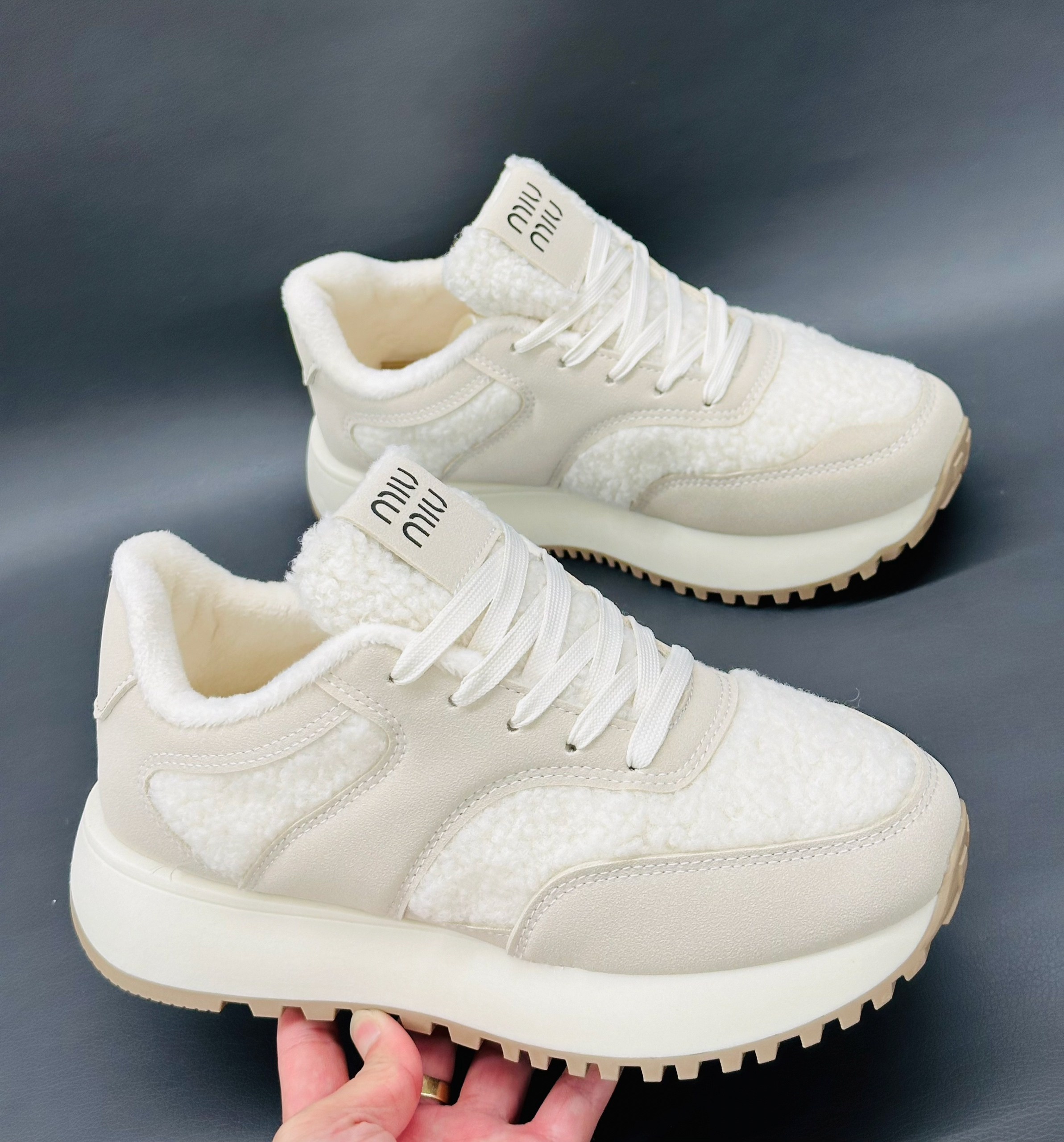 ,женские кроссовки,зимние кроссовки женские,зимние кроссовки рибок женские,зимние кроссовки