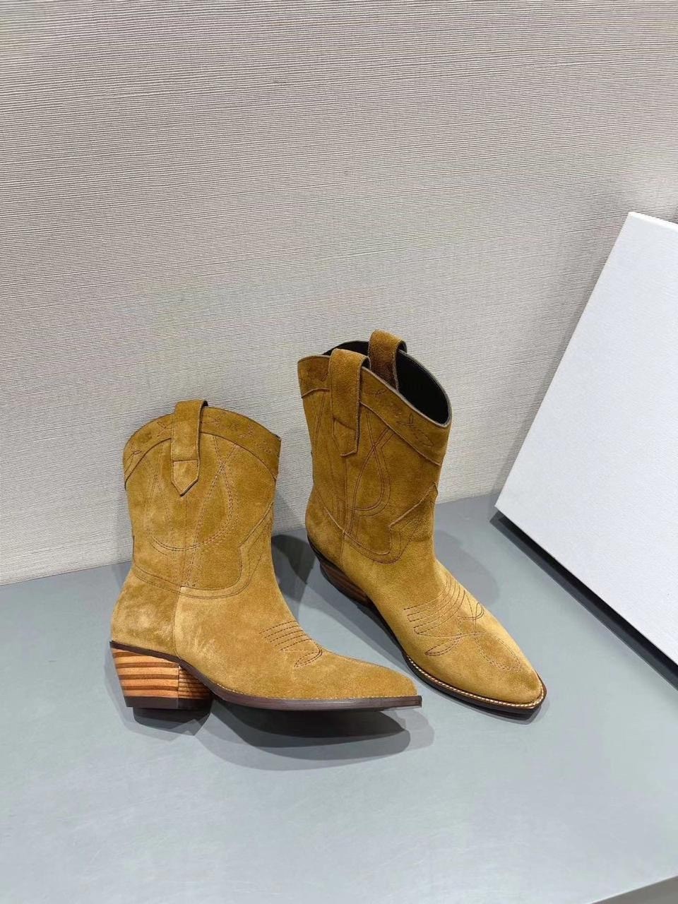 сапоги celine,ботинки женские celine,ботинки celine,ботинки celine 2025,сапоги казаки замшевые