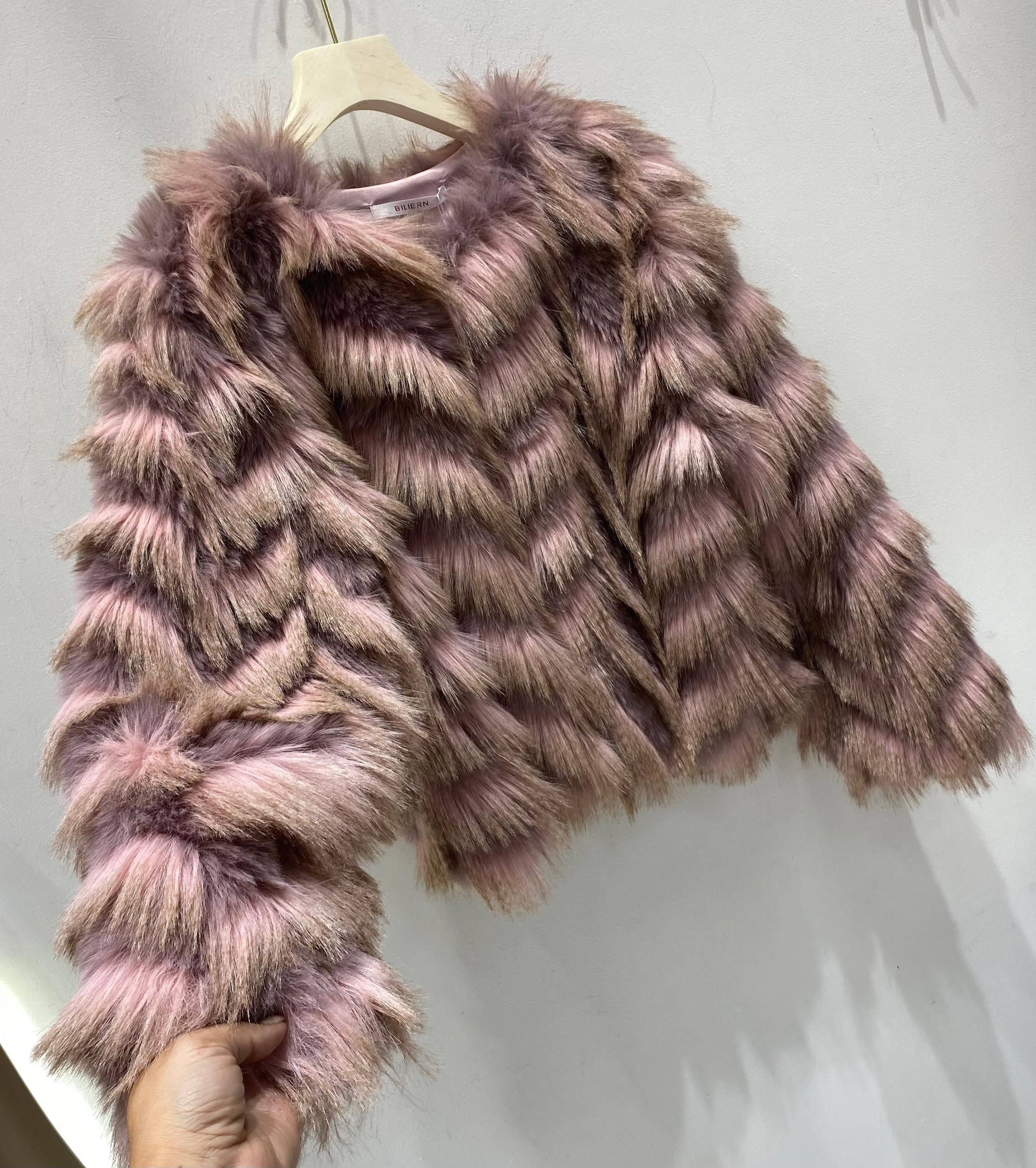 меховая куртка,шубы из натурального меха,шуба натуральная,шубка,мех енот