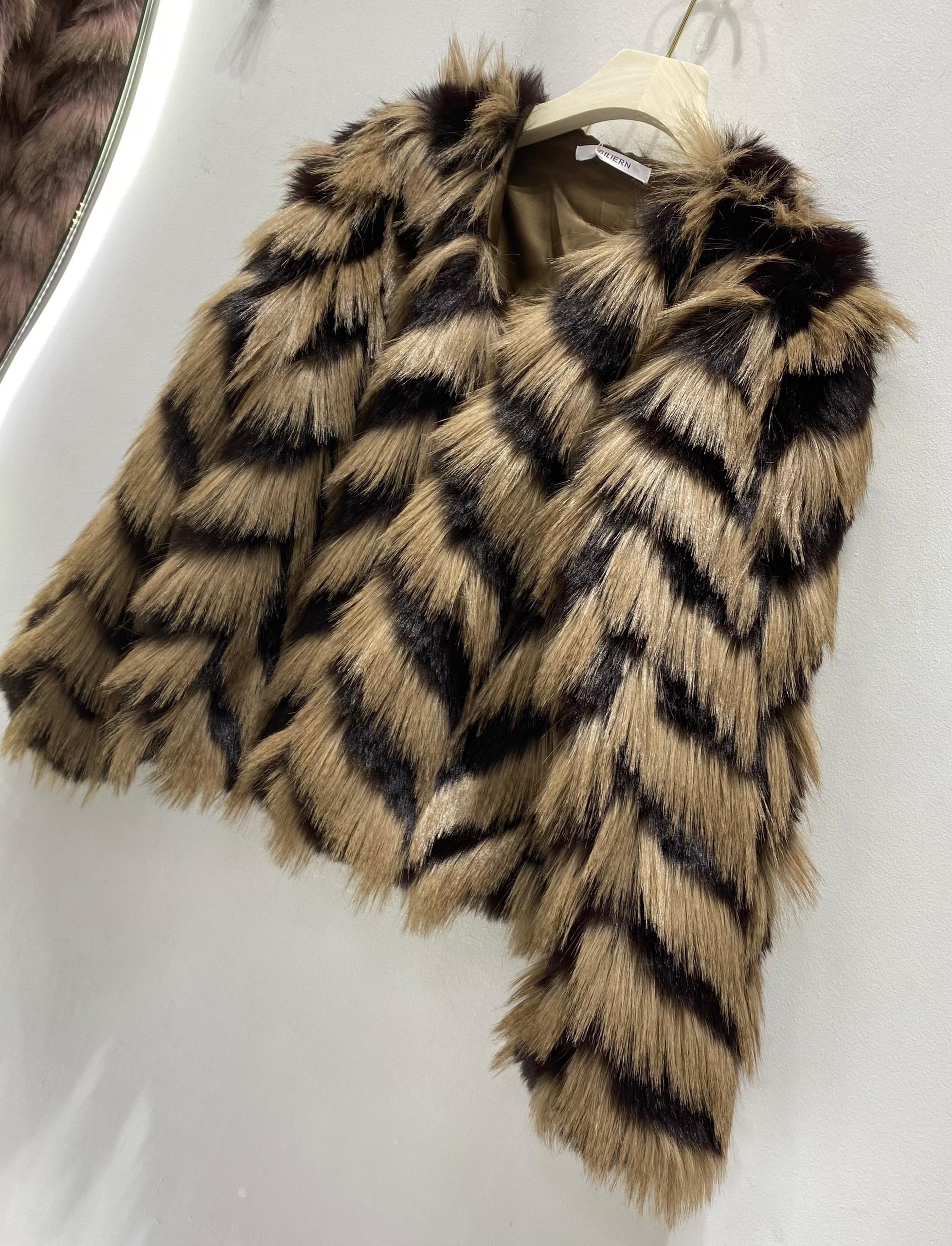 меховая куртка,шубы из натурального меха,шуба натуральная,шубка,мех енот