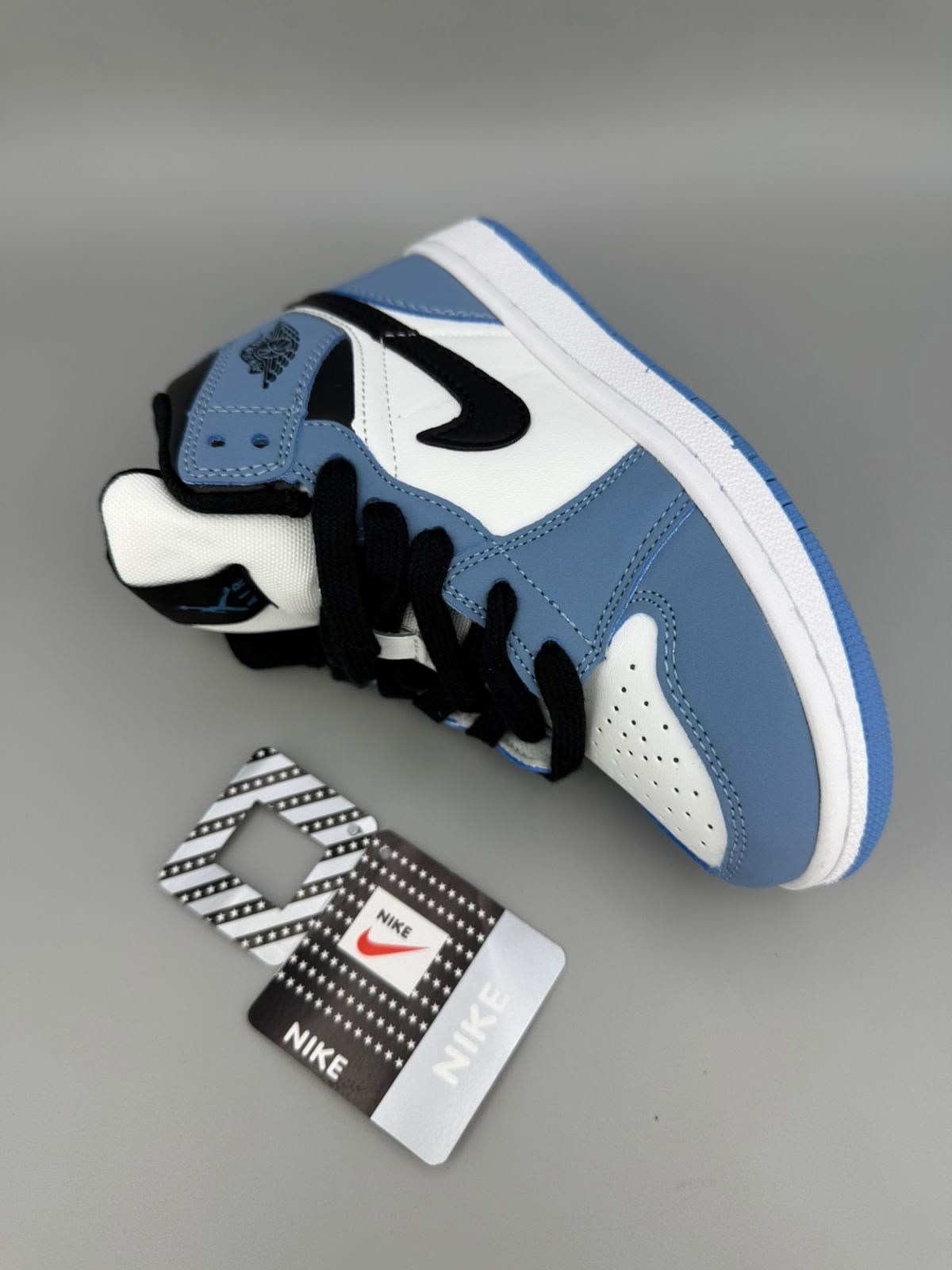 детские кроссовки nike air jordan,кроссовки nike air jordan 1,кроссовки высокие детские,детские кроссовки nike,nike air jordan 1 mid university blue