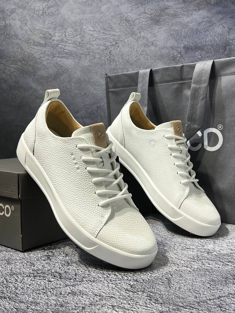 ,спортивная ,женские кроссовки,кроссовки,кроссовки ecco