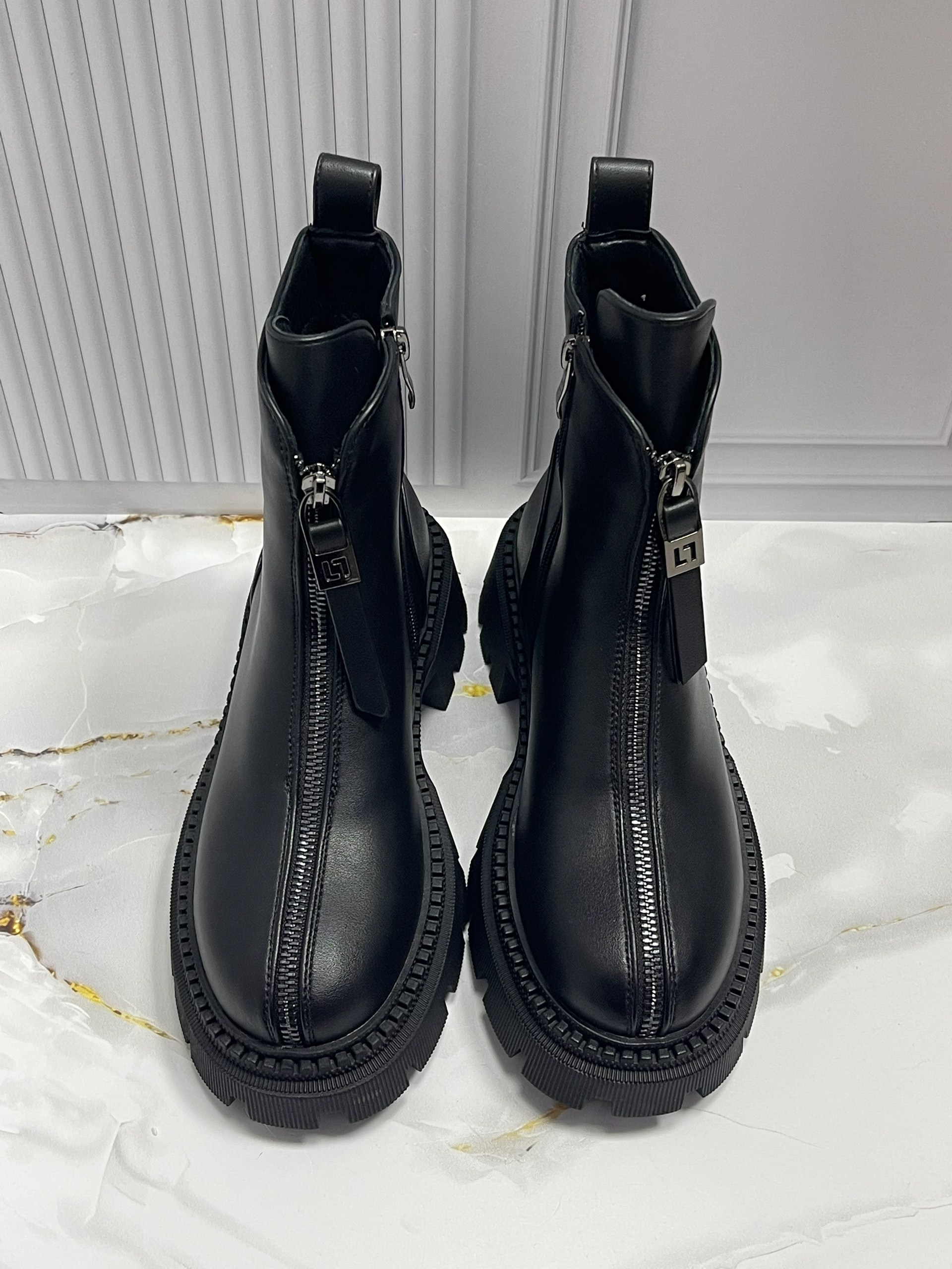 ботинки женские,,ботинки, женская,ботинки с замком