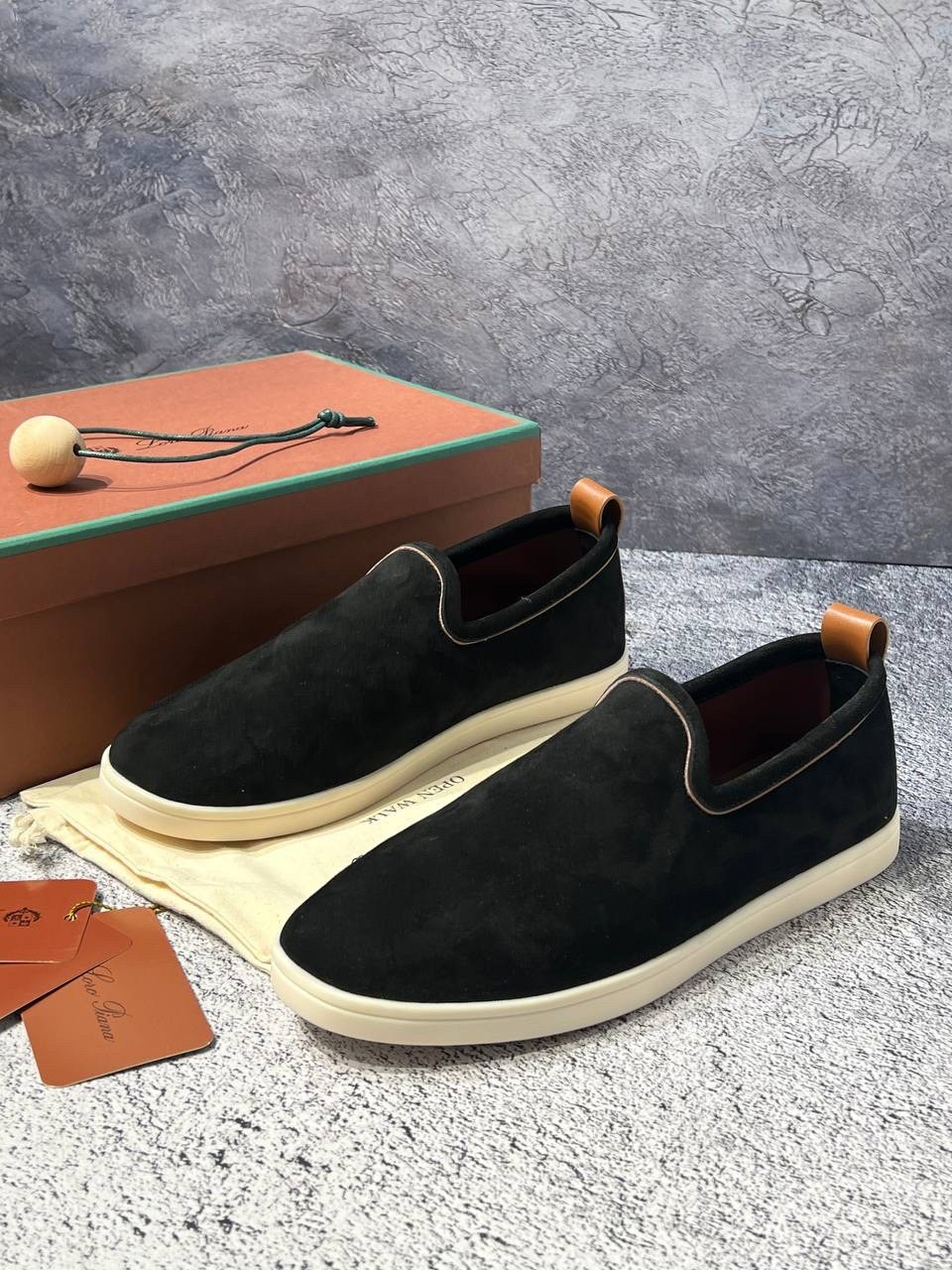 ,замшевые лоферы loro piana,loro piana лоферы мужские,мужские замшевые лоферы,лоферы loro piana