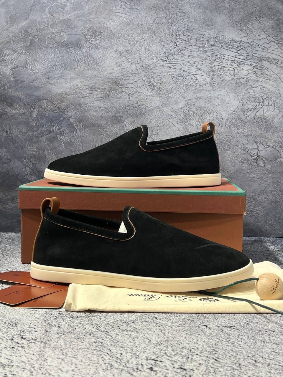 ,замшевые лоферы loro piana,loro piana лоферы мужские,мужские замшевые лоферы,лоферы loro piana