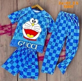 Костюм