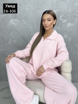 Костюм