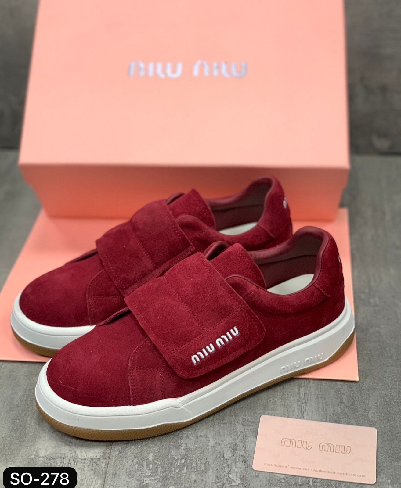 ,обуви,кеды женски,кроссовки женскиe,женский