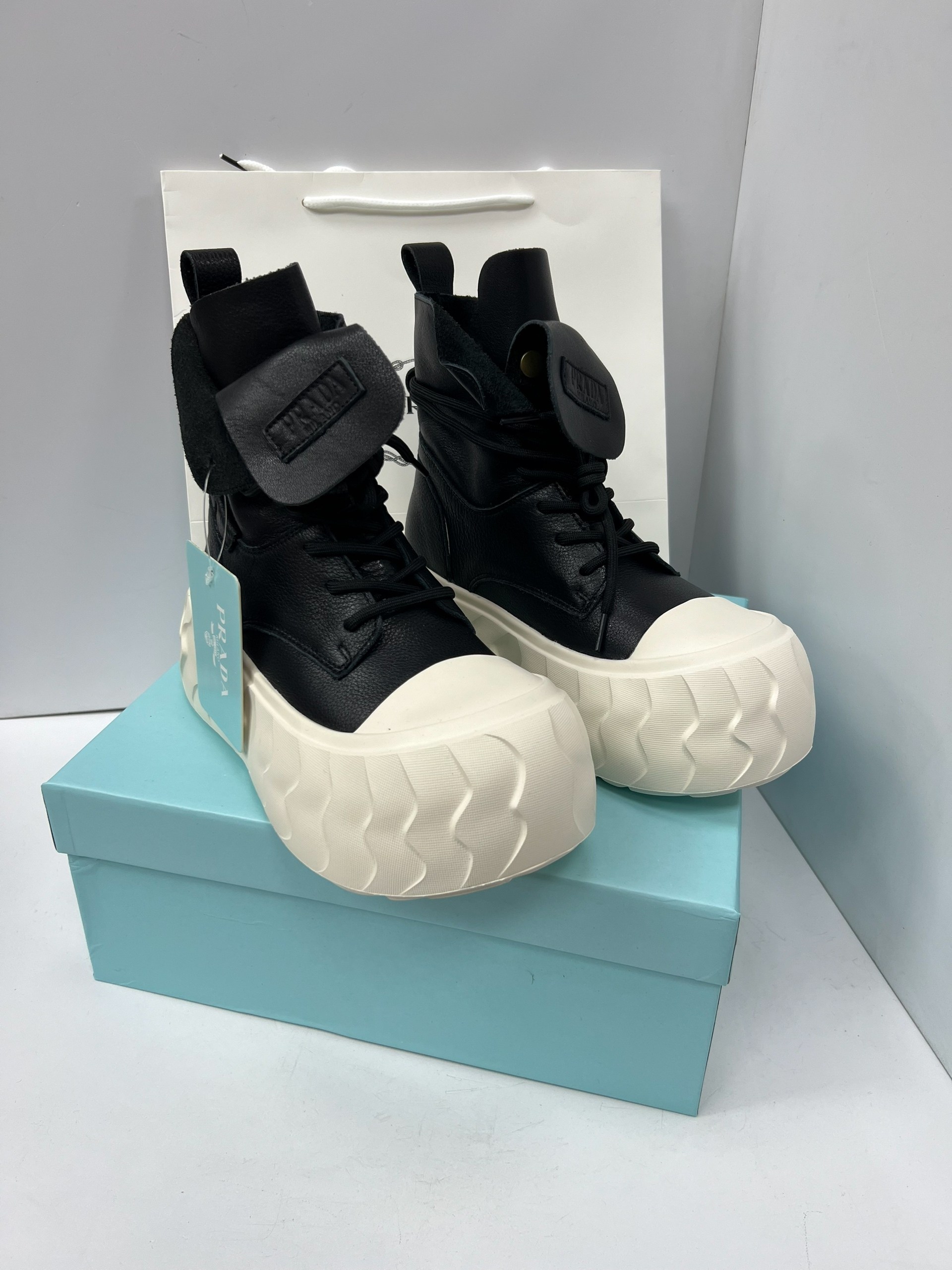 ,ботинки prada,прада ,женские ботинки,ботинки прада