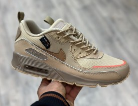 Кроссовки