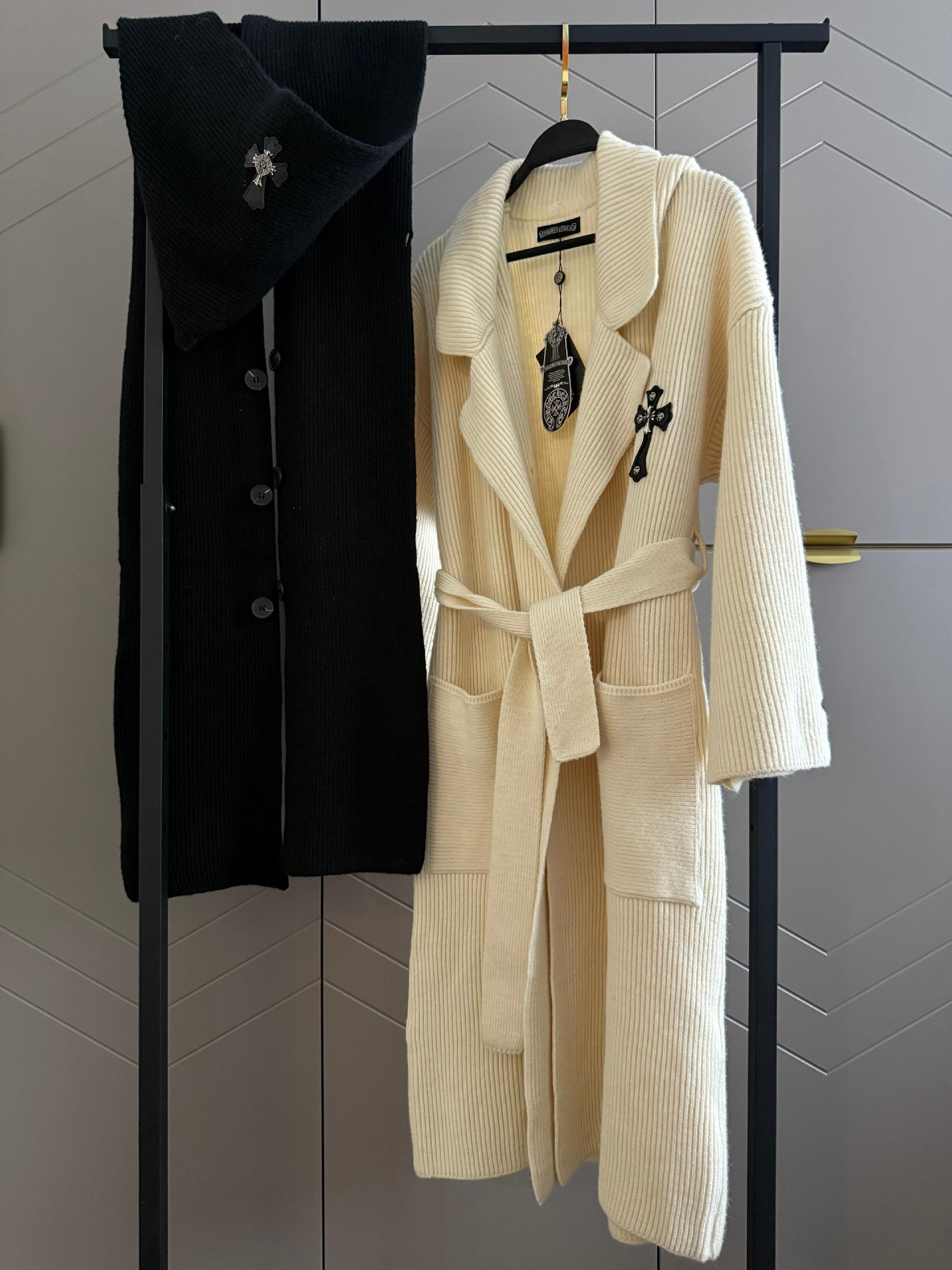 длинный вязаный кардиган,женский длинный вязаный кардиган с капюшоном,кардиган вязаное,стильное пальто,удлиненный кардиган