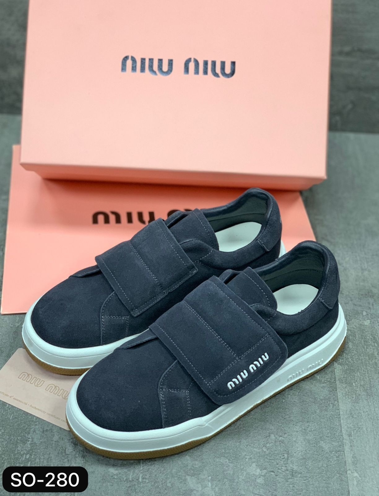 ,обуви,кеды женски,кроссовки женскиe,женский