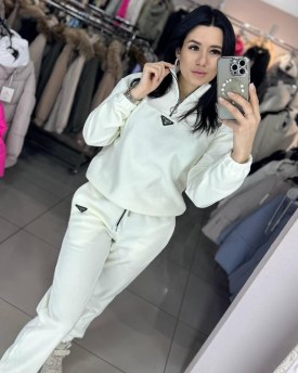 Костюм