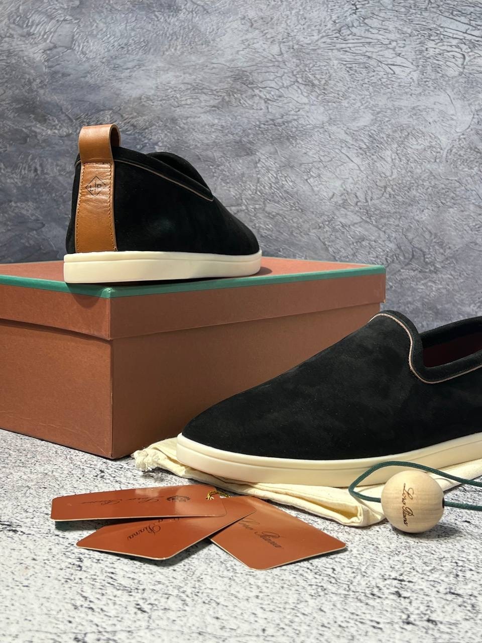 ,замшевые лоферы loro piana,loro piana лоферы мужские,мужские замшевые лоферы,лоферы loro piana