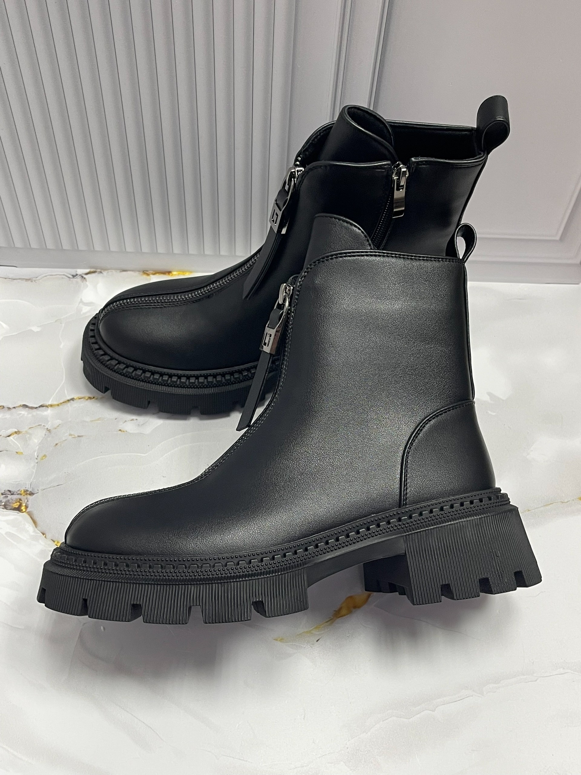 ботинки женские,,ботинки, женская,ботинки с замком