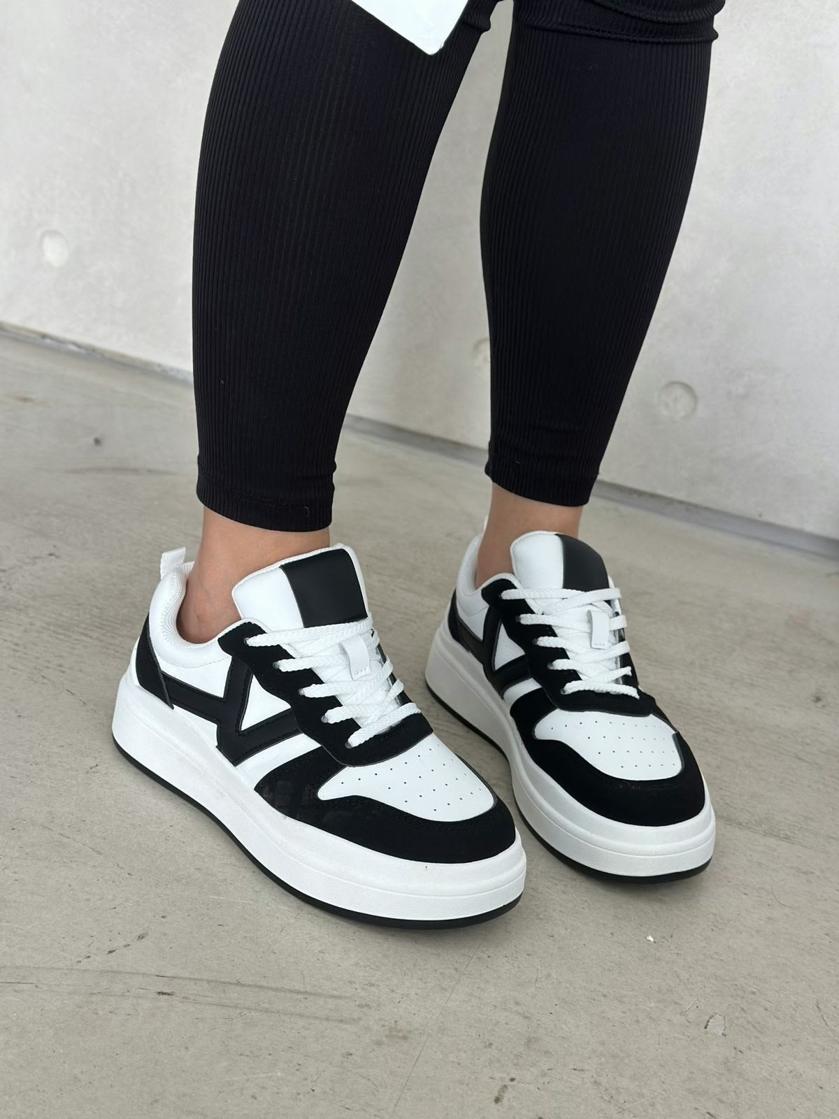 ,кроссовки женскиe,кроссовки для девушек,модные кроссовки,низкие кроссовки