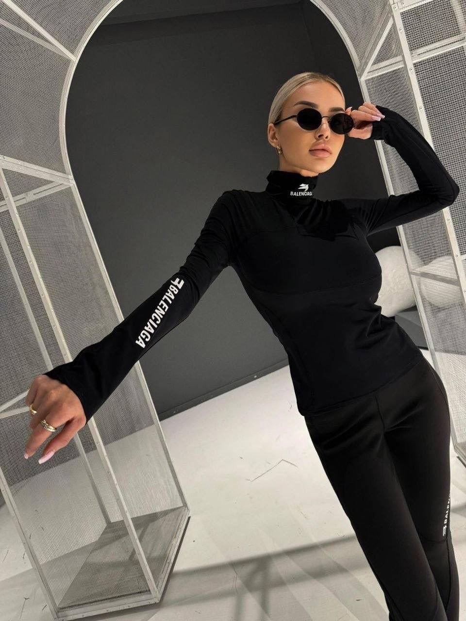 лонгслив balenciaga,модная ,комбинезон на флисе,женские комбинезоны,одежда для женщин