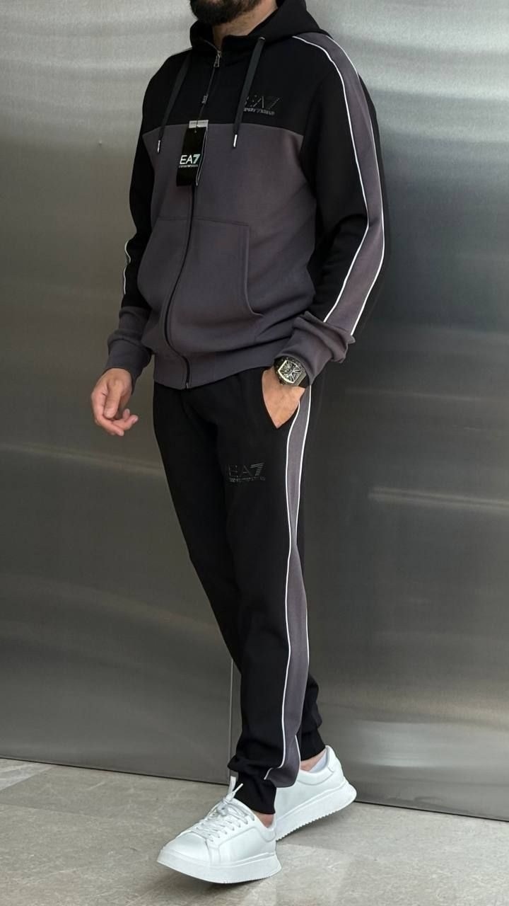 спортивный костюм armani,костюм армани еа7,cпортивный костюм emporio armani,мужские спортивные костюмы,спортивный костюм армани