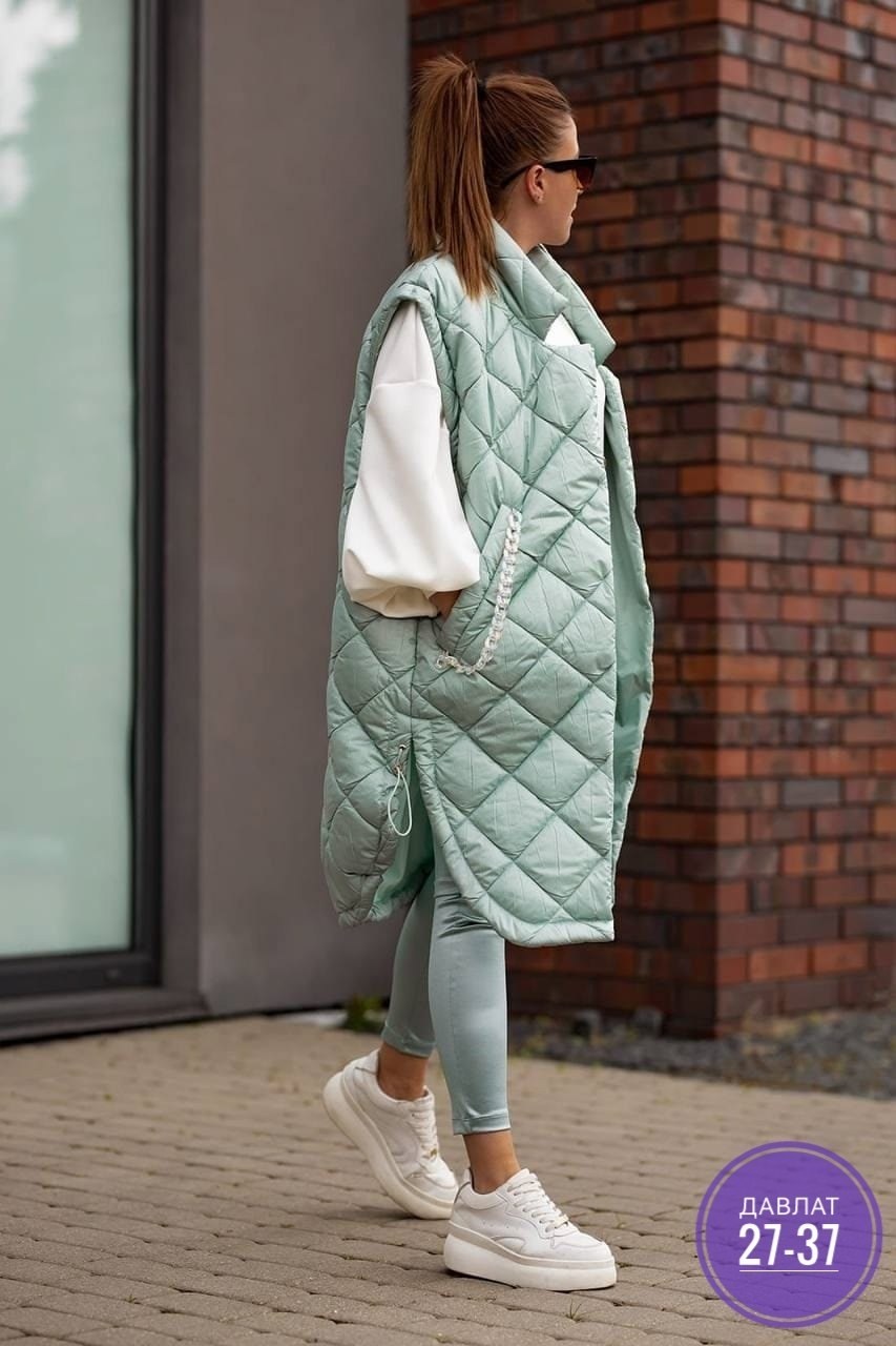 длинная жилетка стеганная женская размер 56-58,жилет на синтепоне,жилетка удлиненная,жилетка женская,жилетка на синтепоне