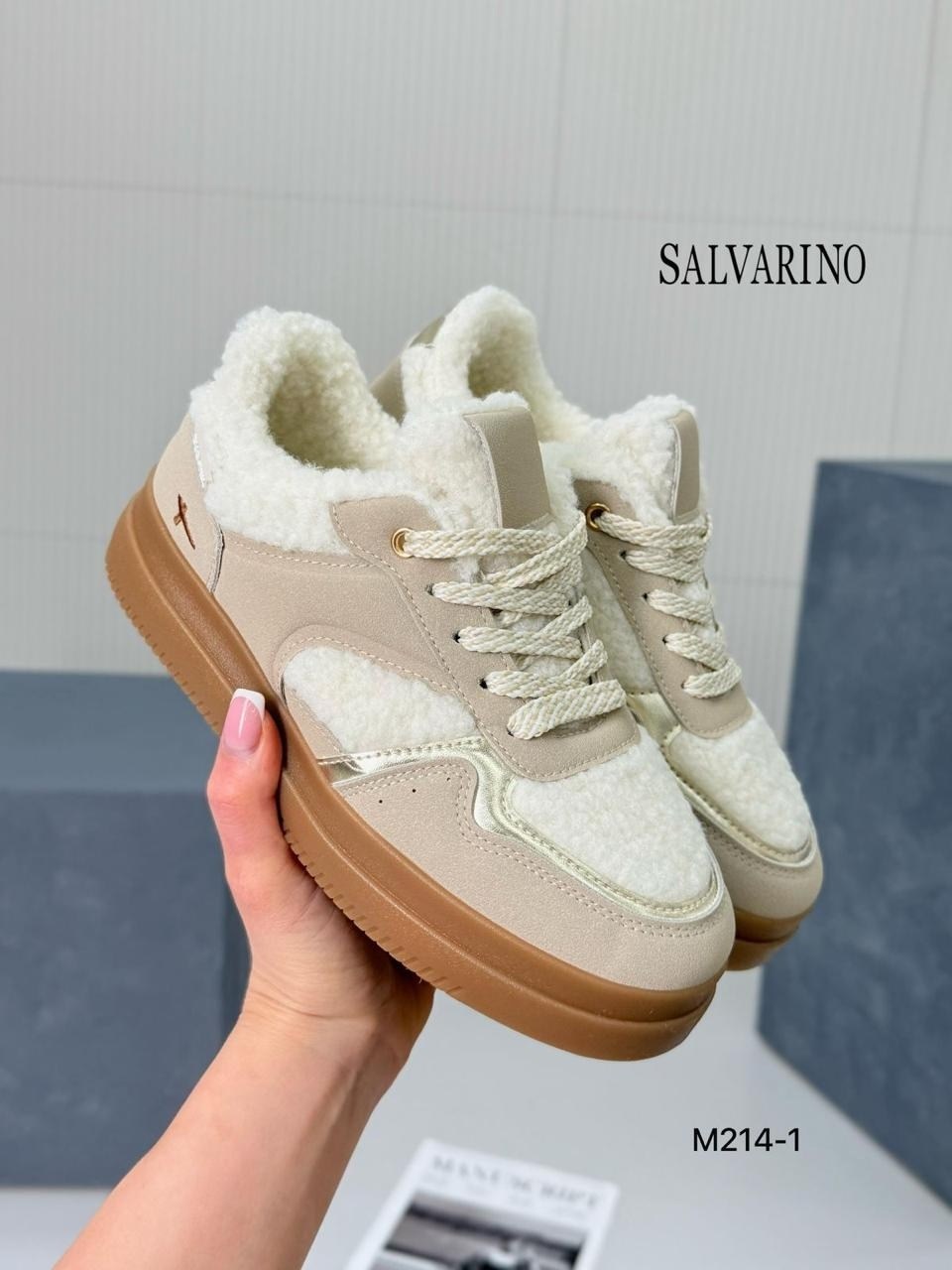 ,спортивная ,теплые кроссовки,женские кроссовки,кроссовки женские зимние