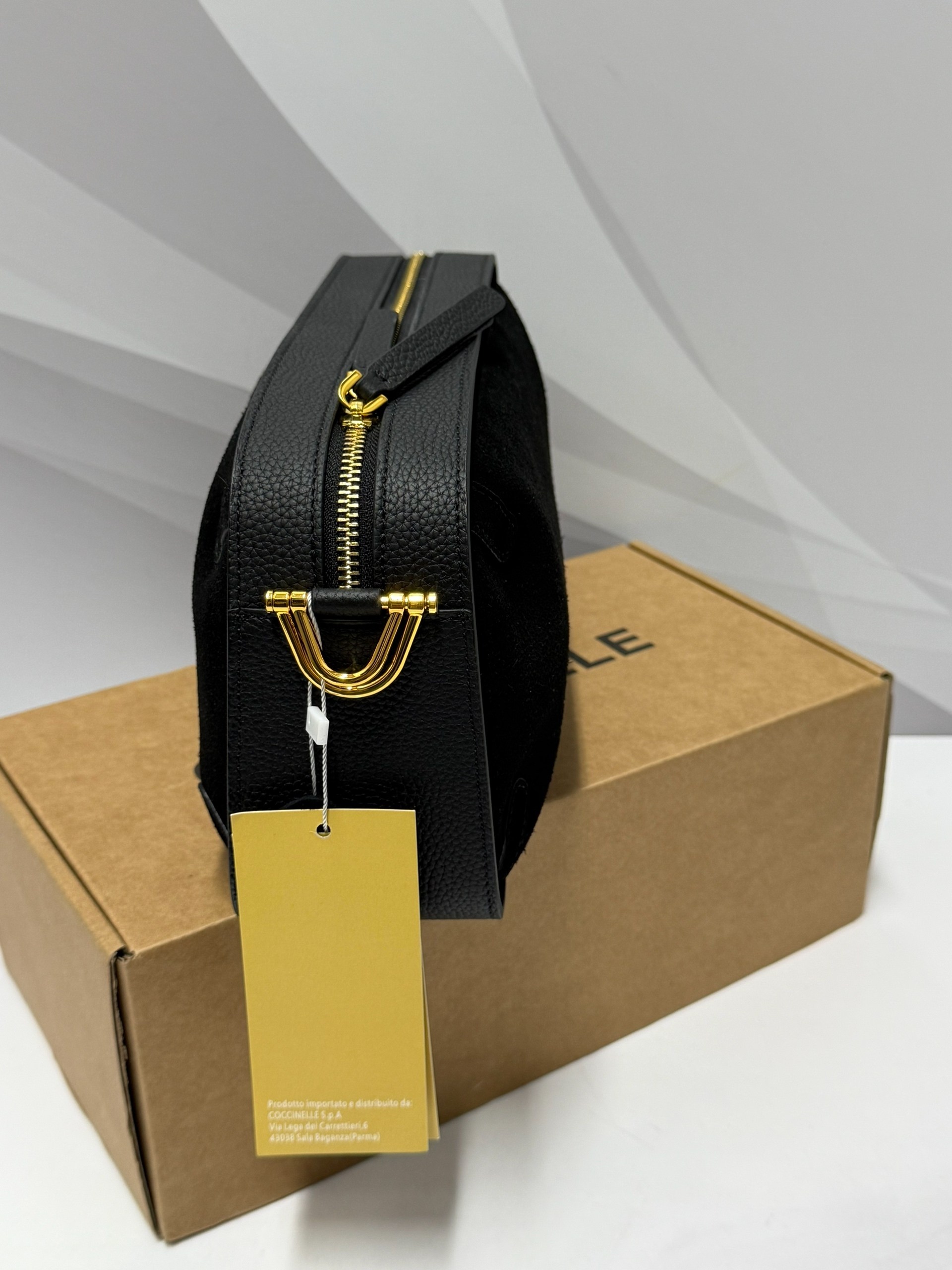 сумка coccinelle,сумка,женская сумка coccinelle,сумка женские,сумка замшевая