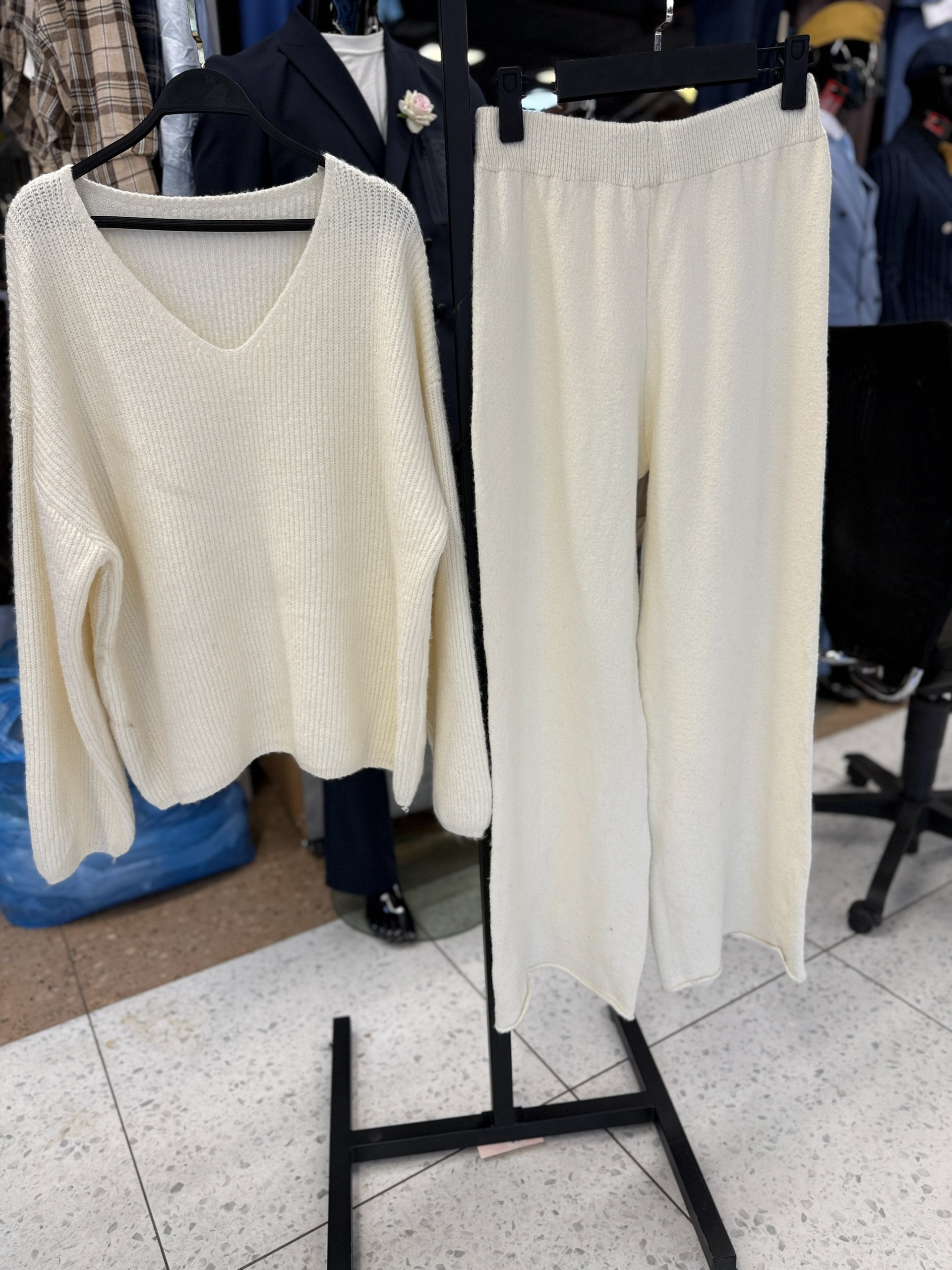 трикотажный костюм,комплект свитер,одежда на заказ,трикотажный комплект,женские кофты