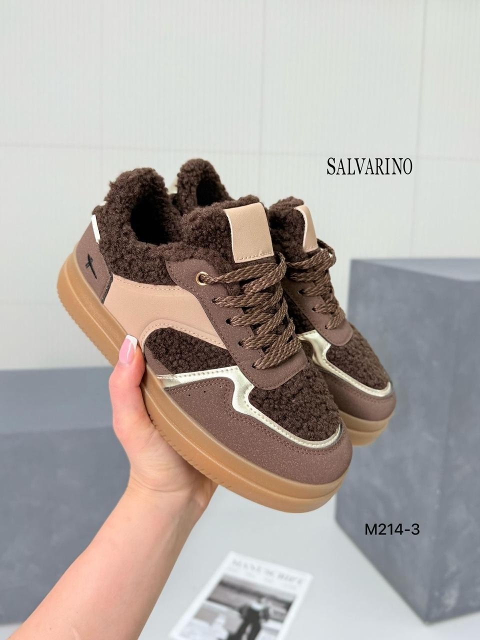 ,спортивная ,теплые кроссовки,женские кроссовки,кроссовки женские зимние