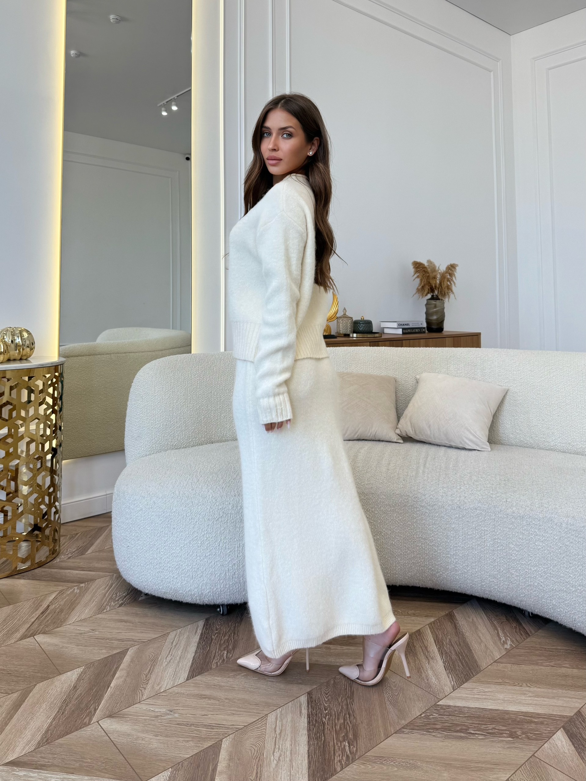 костюм с юбкой,костюм вязаный с юбкой,трикотажные костюмы,костюм с юбкой белый,костюм юбка и кофта