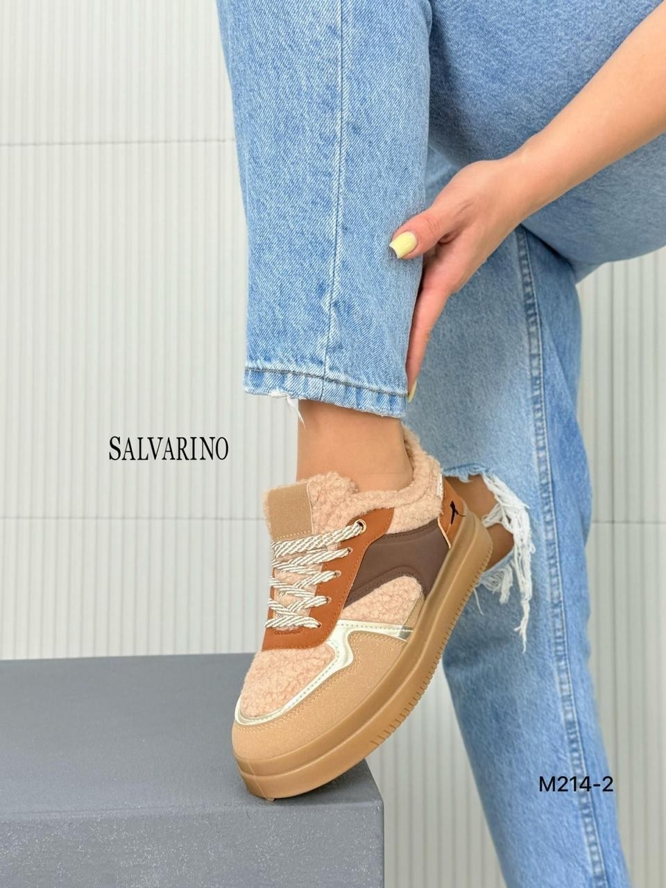 ,спортивная ,теплые кроссовки,женские кроссовки,кроссовки женские зимние