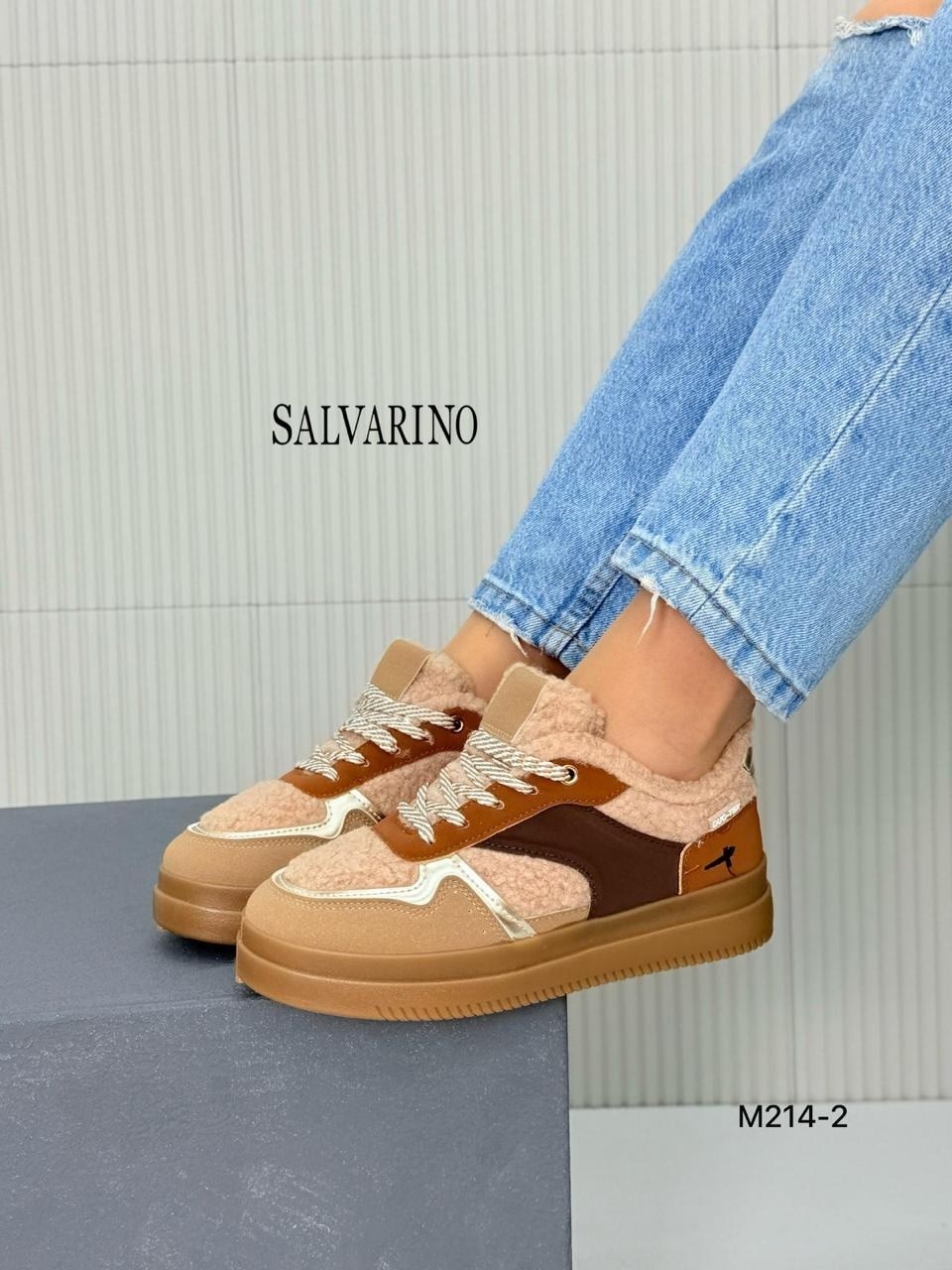 ,спортивная ,теплые кроссовки,женские кроссовки,кроссовки женские зимние