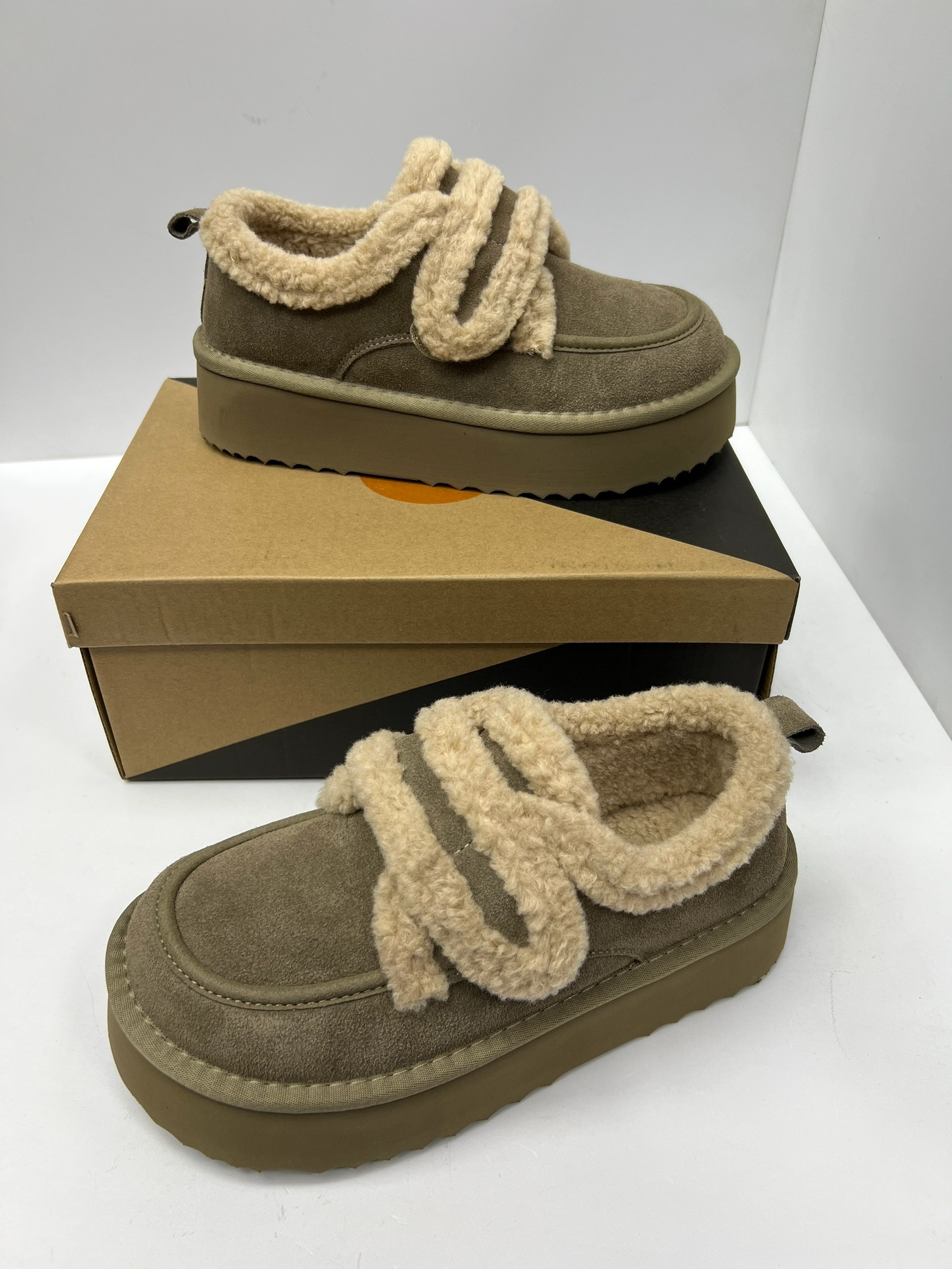 ,угги женские,теплая ,зимняя ,женская зимняя