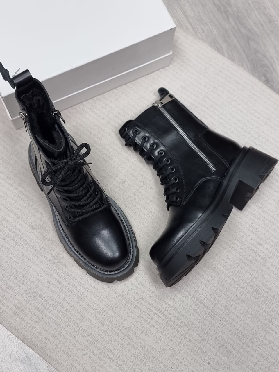 ботинки женские,,ботинка,зимние ботинки,модные ботинки