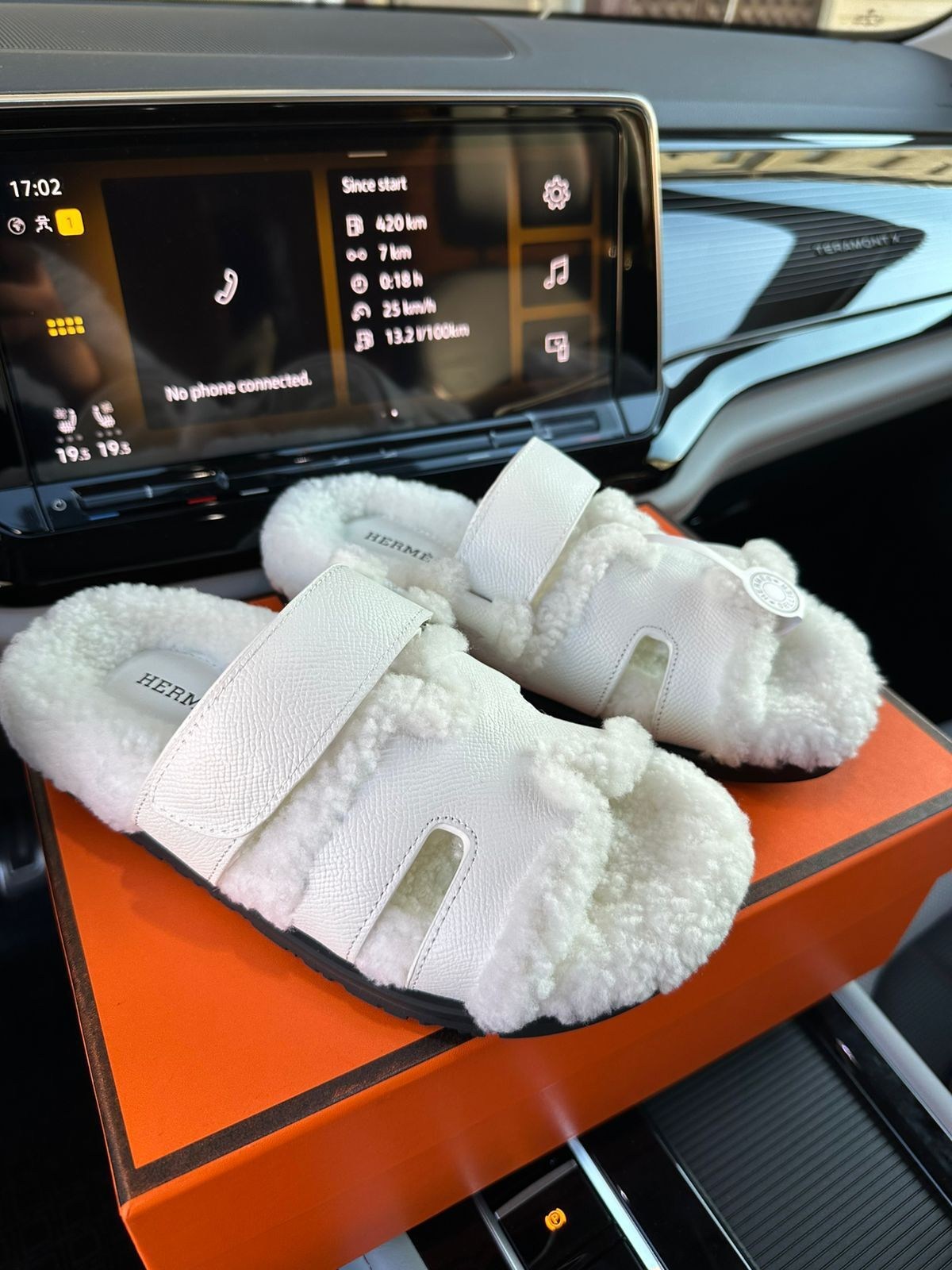 ,тапочки hermes,тапочки меховые,шлепанцы hermes,женские шлепанцы