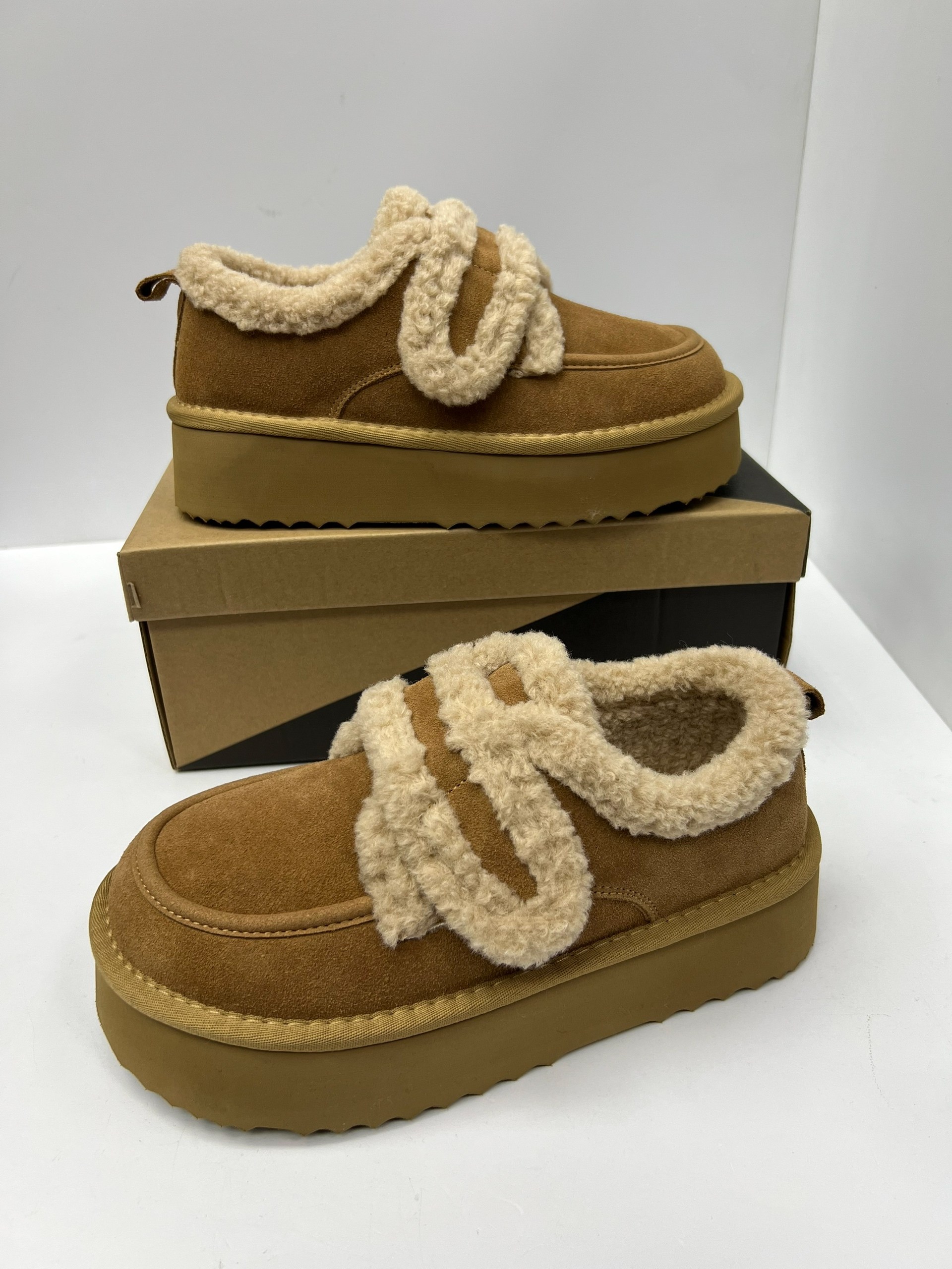 ,угги женские,теплая ,зимняя ,женская зимняя